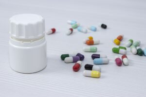 Lire la suite à propos de l’article Les antibiotiques : bien se soigner, c’est d’abord bien les utiliser