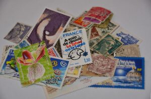 Lire la suite à propos de l’article Nouveaux tarifs pour les timbres et les colis