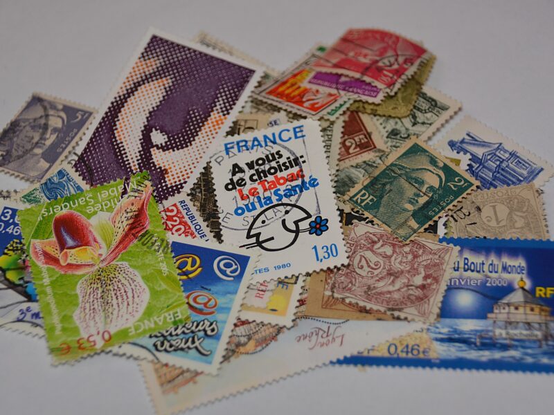 Nouveaux tarifs pour les timbres et les colis